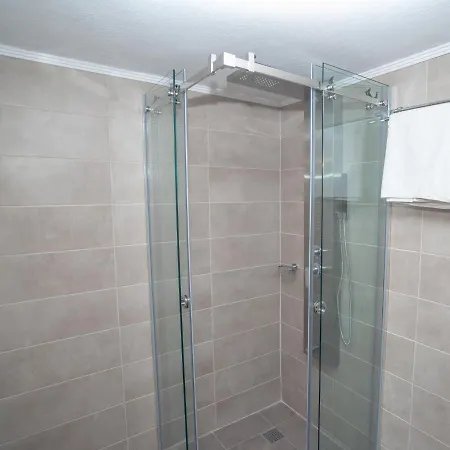 Lagaria Apartment *